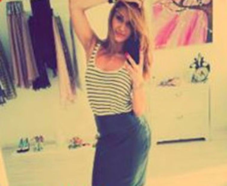 103644919_CWDLYVM3 - 01 ae - pmv