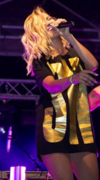 104052906_CPVJZNU - 01 ae - pmv