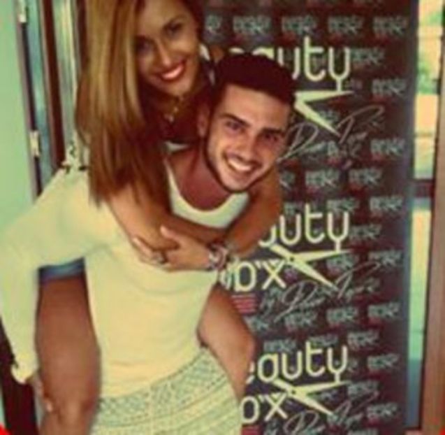 103644924_GYBHKDO3 - 01 ae dp - pmv