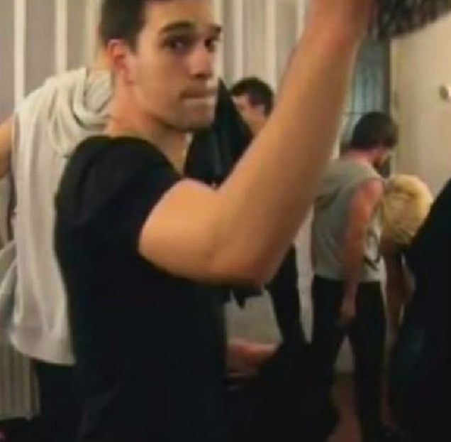 101915381_FWKZPXW3 - 01 vg -  pmv