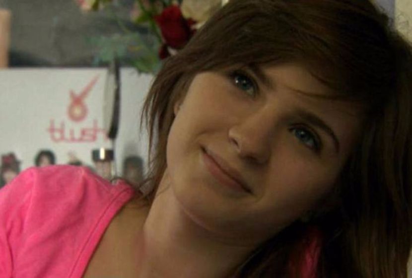 102288771_OYVXBLN - 01 anca - pmv
