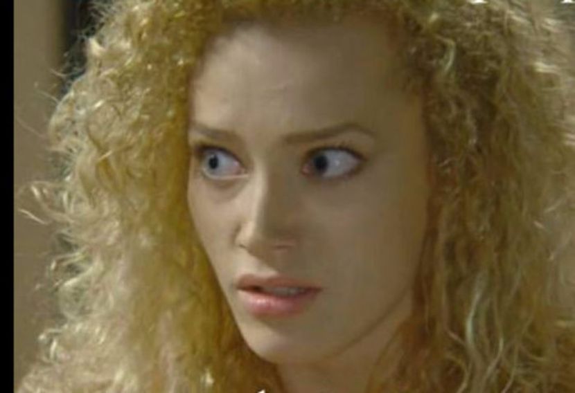 102360991_YKLMWHD3 - 01 monica - pmv
