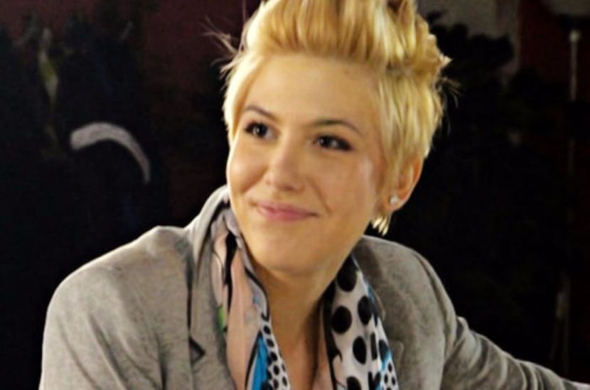 102344387_TVUGDLH - 01 sara - pmv