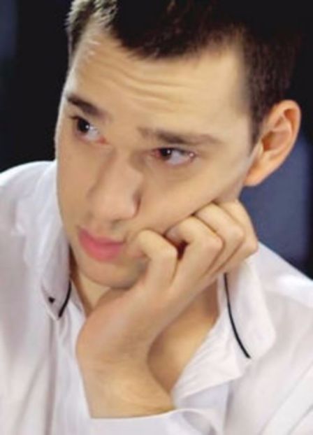 102568021_XBBHIOU - 01 vlad - pmv