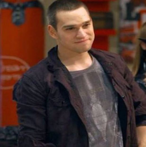 103424719_OUSSGDV3 - 01 vlad - pmv