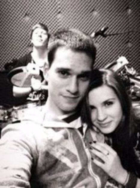 102289030_AQJUELW - 01 one - pmv