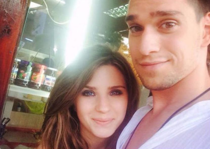 102581367_GNXMRHQ3 - 01 one - pmv