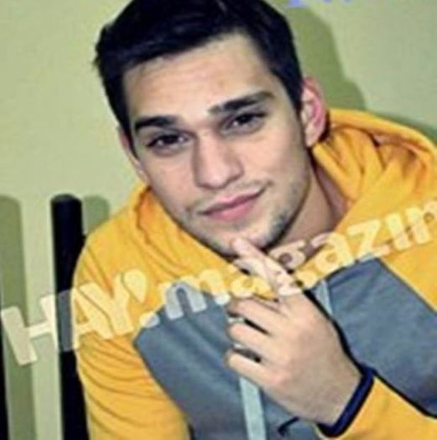 103424740_UHSXMDW3 - 01 vg -  pmv