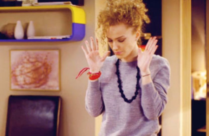 102617636_SLFSILR3 - 01 monica - pmv