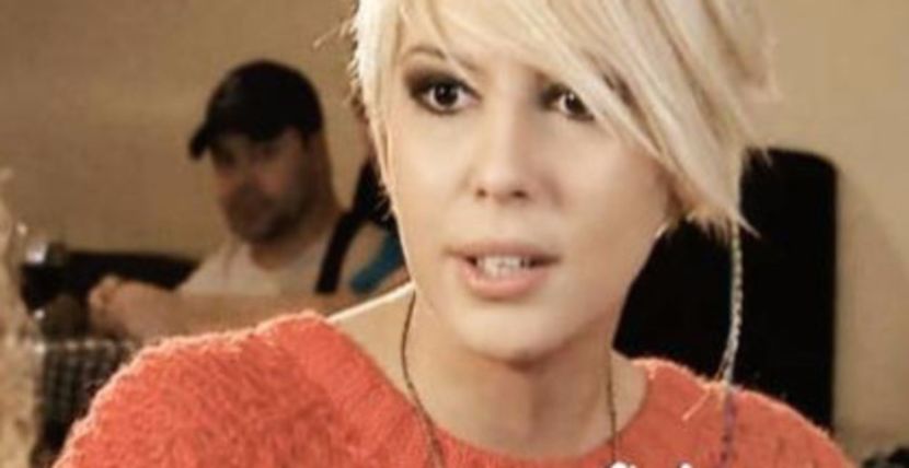 102617910_NMYMWQO3 - 01 sara - pmv