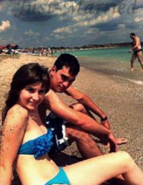 103311240_MSXIYVR3 - 01 one - pmv - 2