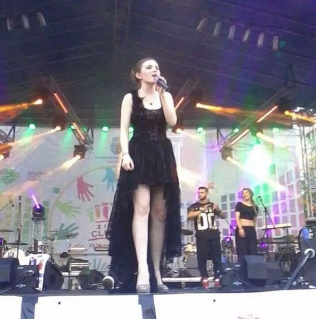 102712077_HZHBQAD3 - 01 cc - pmv - 2