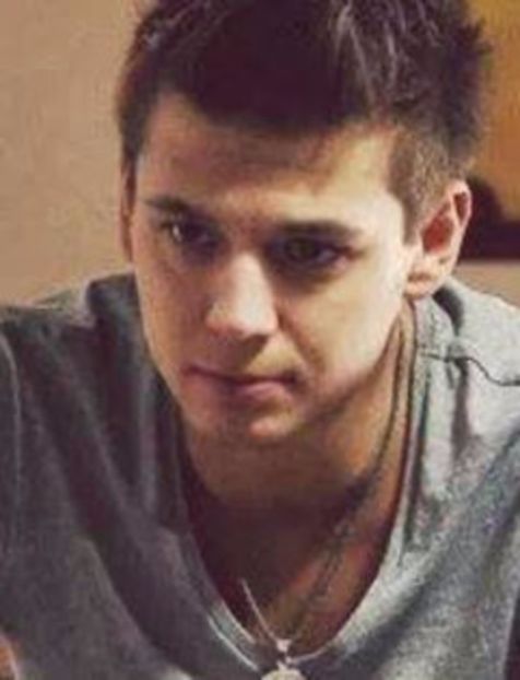 102667463_EAGZEPR - 01 cristi - pmv