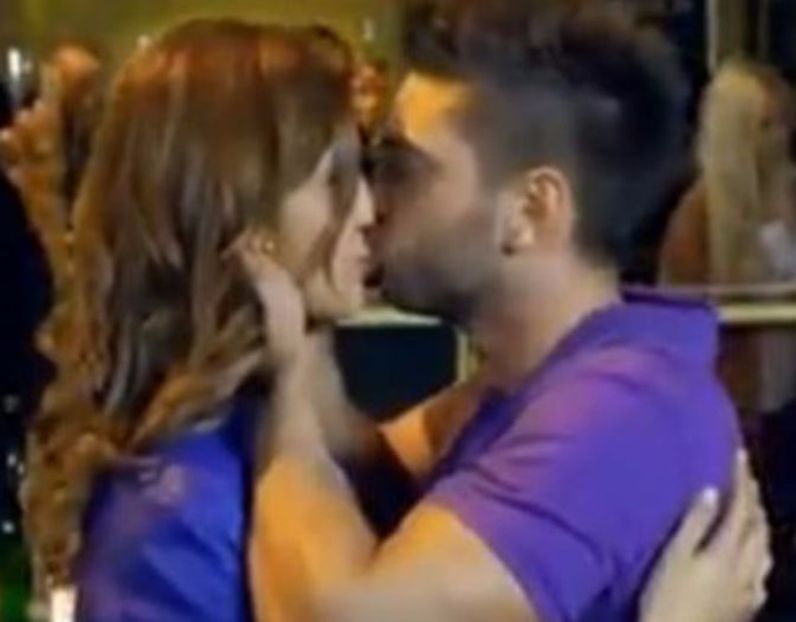 103174204_TUXCWNI3 - 01 ioana si andrei - pmv - 2