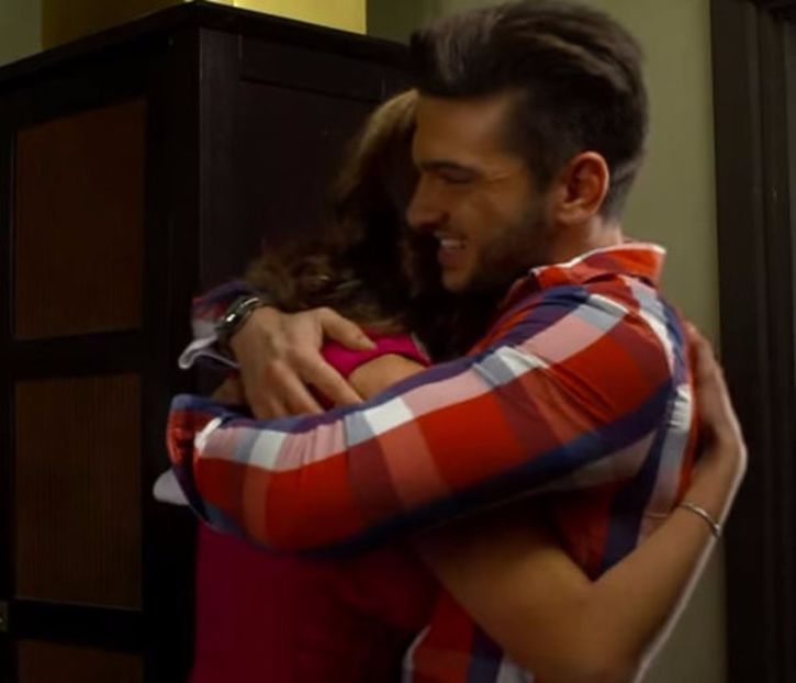 103244591_HRDRNCY - 01 ae dp - pmv