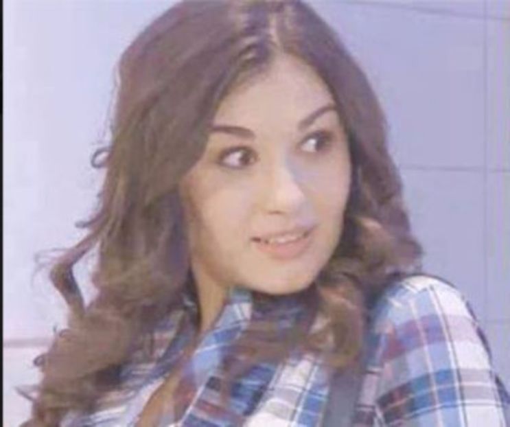 102909887_XFFFAHU - 01 ioana - pmv - 3
