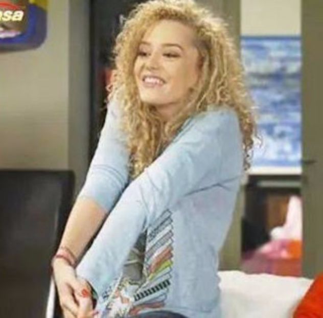 102855956_YYZEZJA - 01 monica - pmv