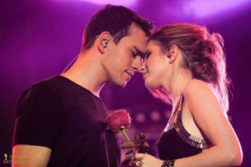 102856002_DUBUTVS3 - 01 one - pmv - 2