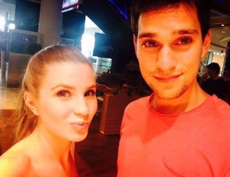 102975678_SVCMDGB - 01 one - pmv - 2