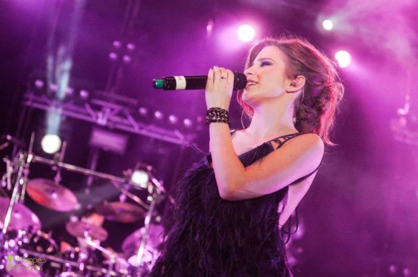 102975699_HLMFYCV3 - 01 cc - pmv - 2