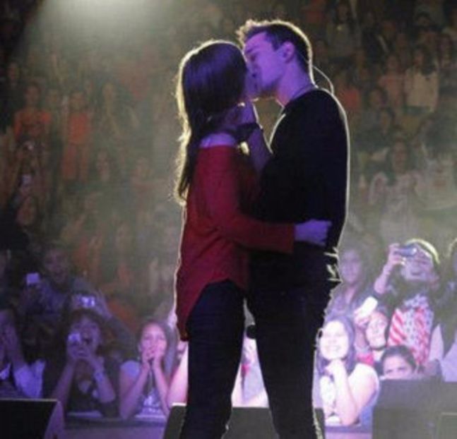 102993799_YLNFYOL - 01 one - pmv - 2