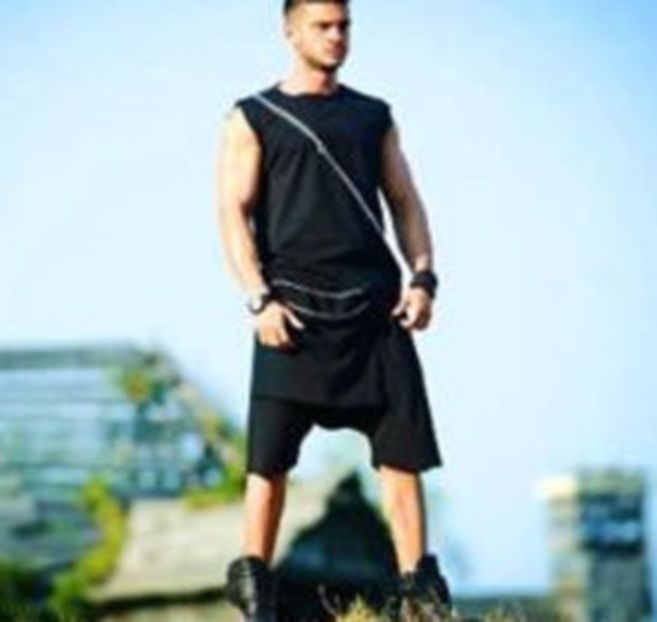 102860708_HKPGUXF - 01 dp - pmv