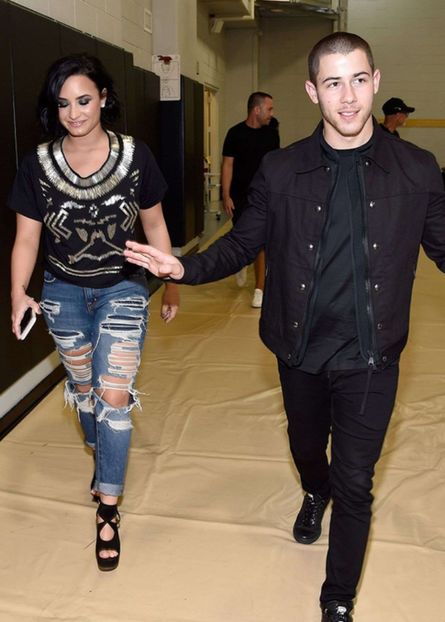 large (12) - nick jonas