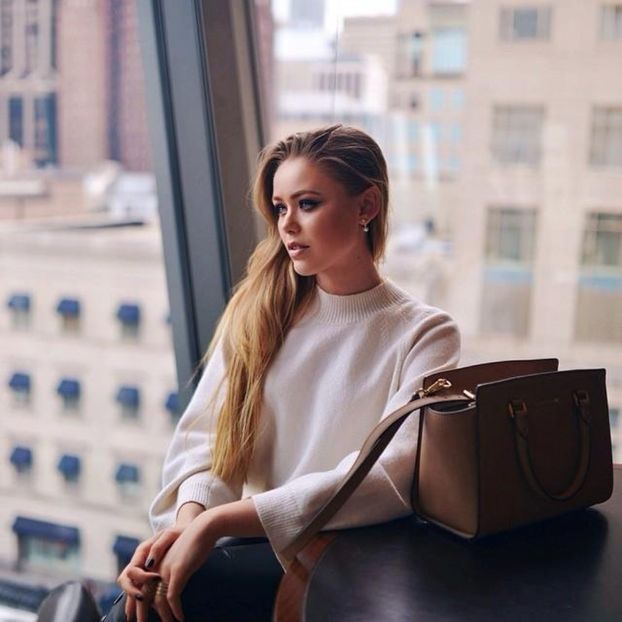 a0yA41P4 - kristina Bazan b