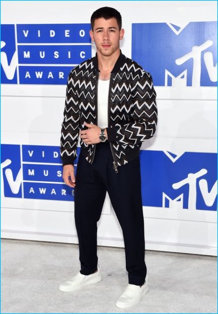 Nick-Jonas-2016-MTV-Video-Music-Awards - nick jonas