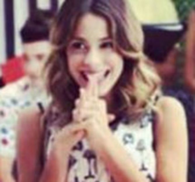 102921472_UGYILQQ - 01a Violetta - pmv