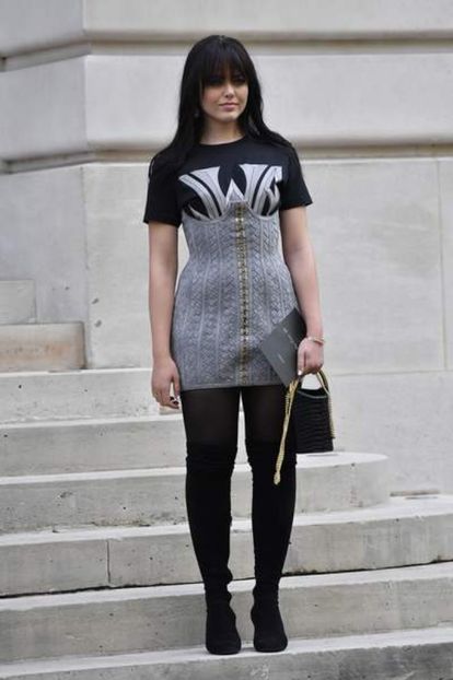 defile-balmain-printemps-ete-2017-la-blogueuse-et-egerie-l-oreal-kristina-bazan - kristina Bazan b