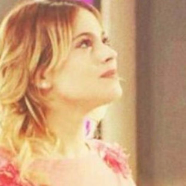 102923528_HGXTIDB - 01a Violetta - pmv