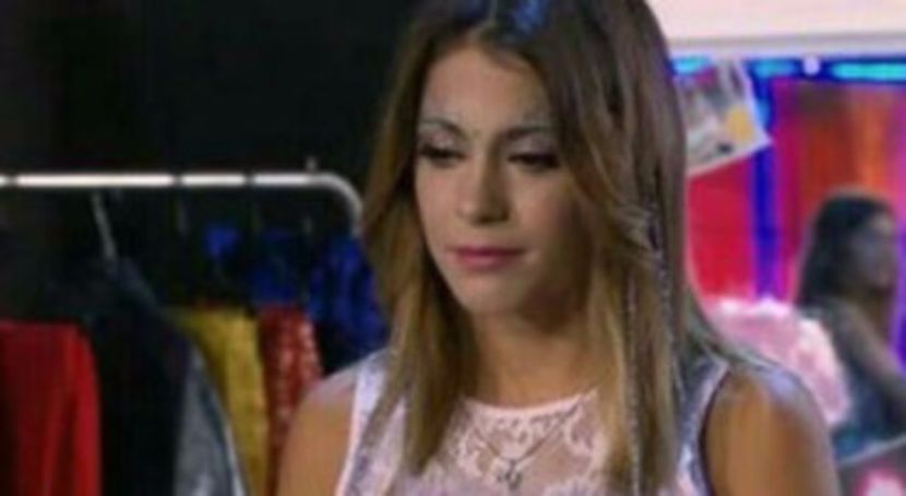 102923772_BBQIUYX3 - 01a Violetta - pmv