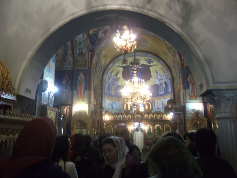 interiorul bisericii - a doua zi de pelerinaj