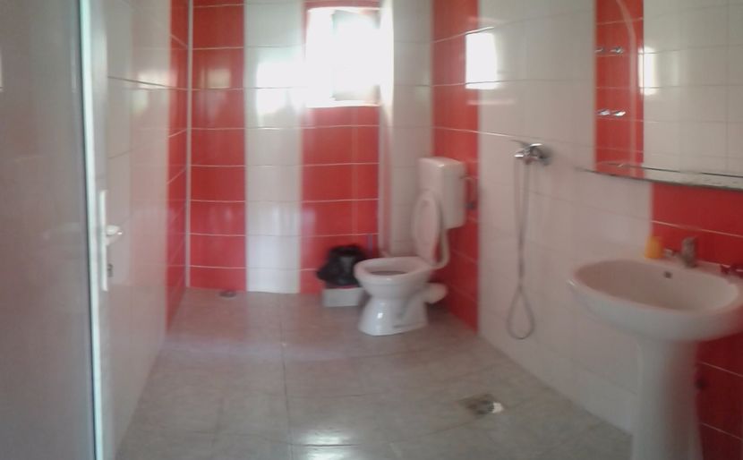 baie în sala de sport - AA CASA INFLORITA  CAZARE IN EFORIE NORD