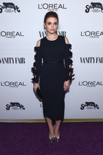 large (17) - holland roden
