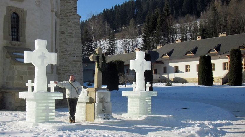 Cruci din gheata, de Boboteaza - 2017 2