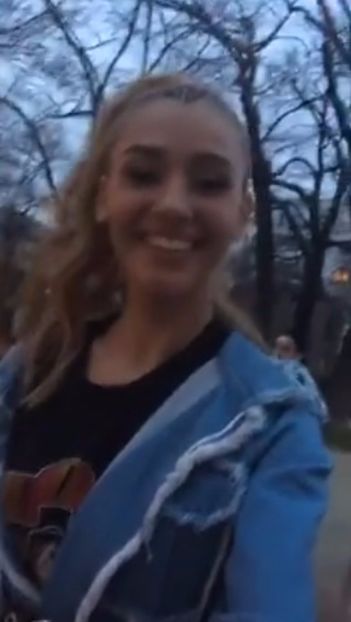 bandicam 2017-03-15 20-23-59-347 - a Alina - Ali poze noi dar puse recent 07