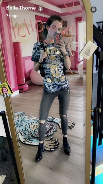 large (7) - bella thorne