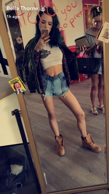 large (14) - bella thorne