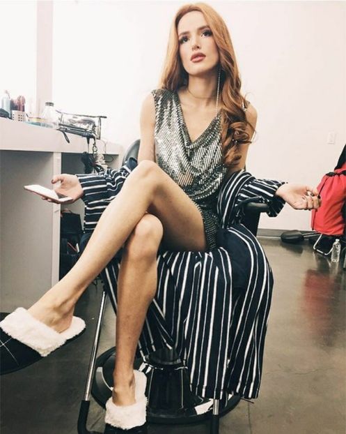 large (17) - bella thorne