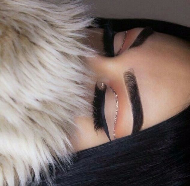 large (20) - Success is getting what you want Happiness its wanting what you get