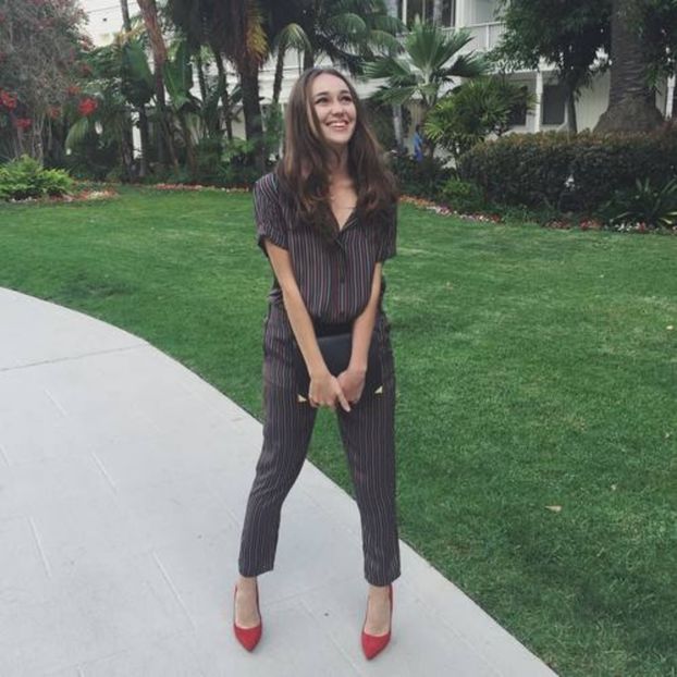 large (7) - alycia debnam