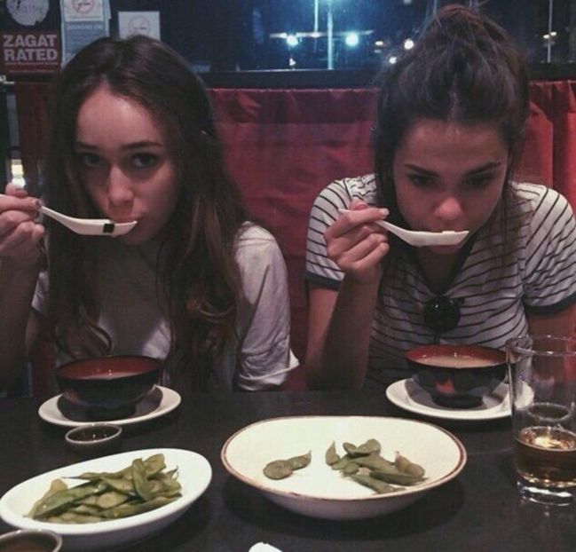 large (10) - alycia debnam