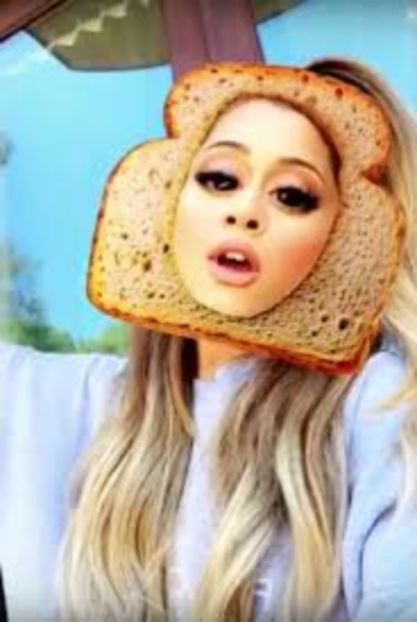 images (2) - SNAPHAT Ariana Grande