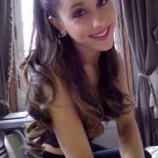 images (9) - ARIANA GRANDE