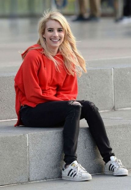 large (54) - emma roberts s