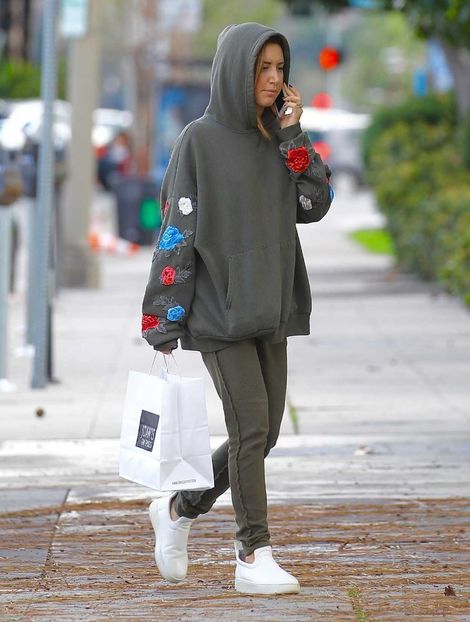 ashley-tisdale-was-seen-out-in-studio-city-02-20-2017-1 - ashley tisdale