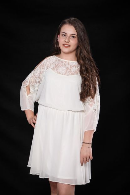  - Pozele fetei la terminarea clasei a VIII-a