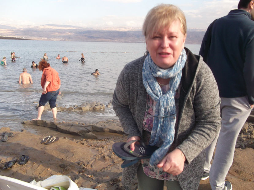 colega mea se pregateste de baie - a treia zi de pelerinaj